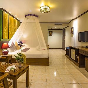 Deluxe Zimmer mit Kingsize-Bett